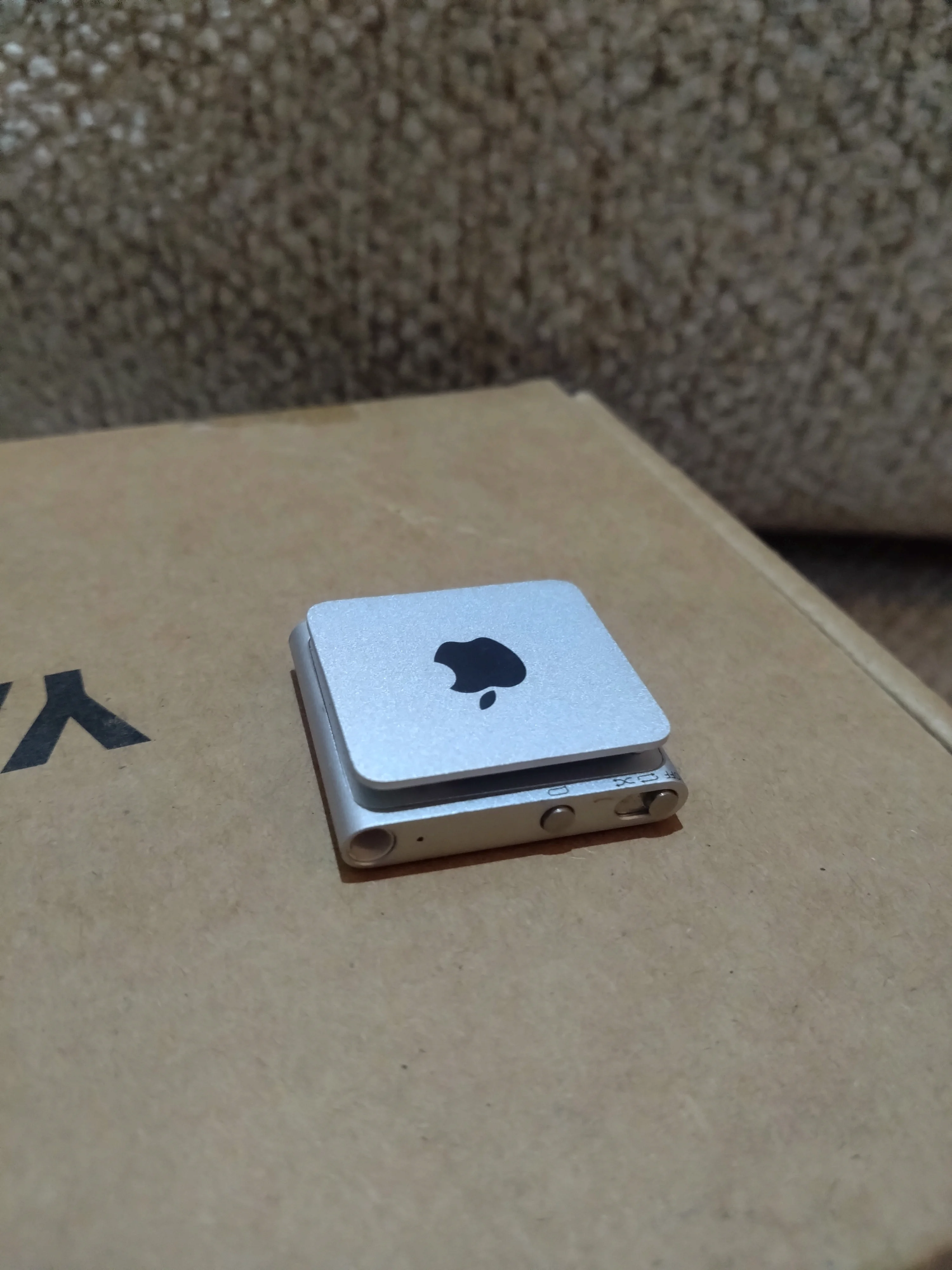 iPod shuffle 4th Generation