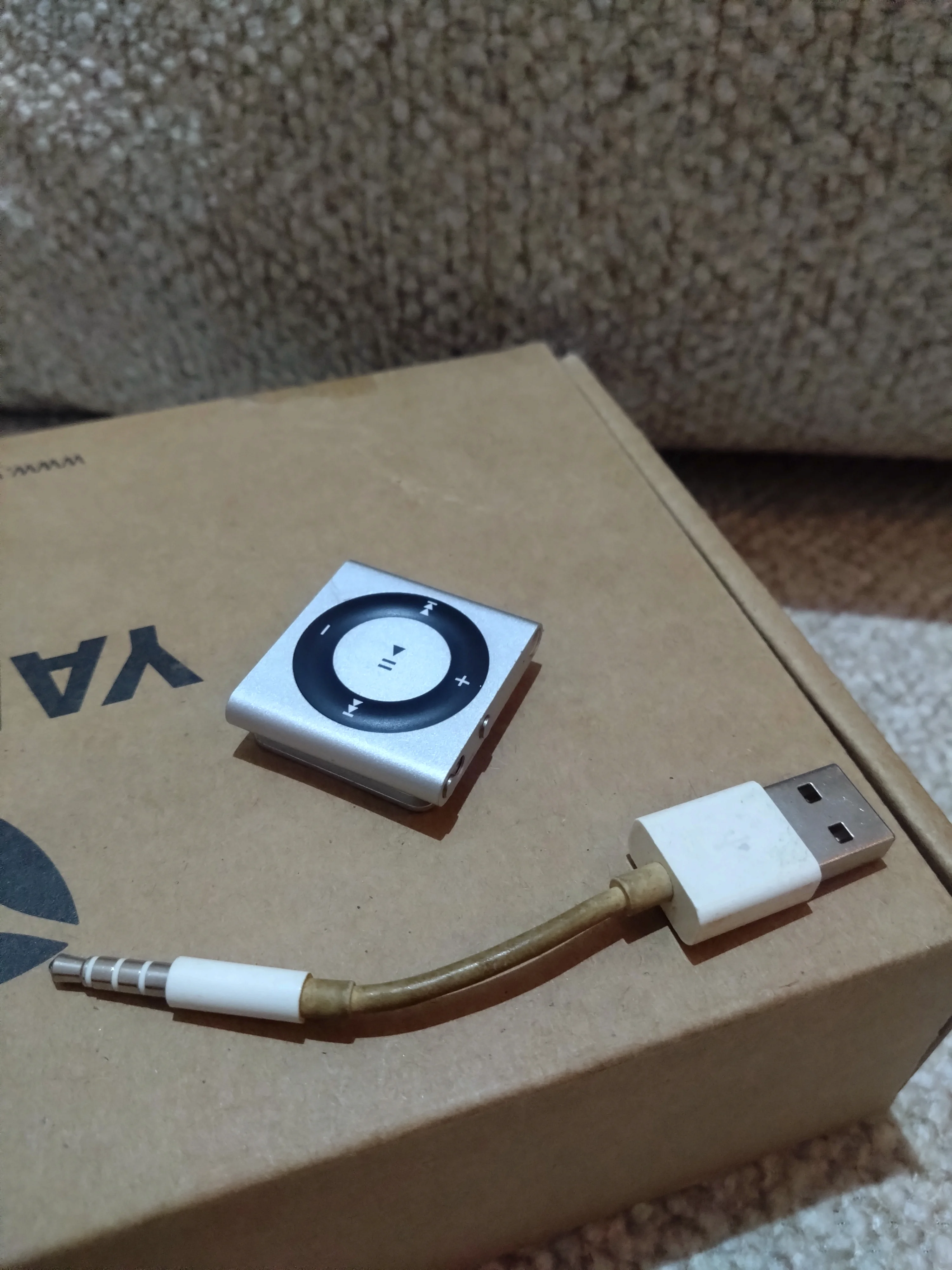 iPod shuffle 4th Generation