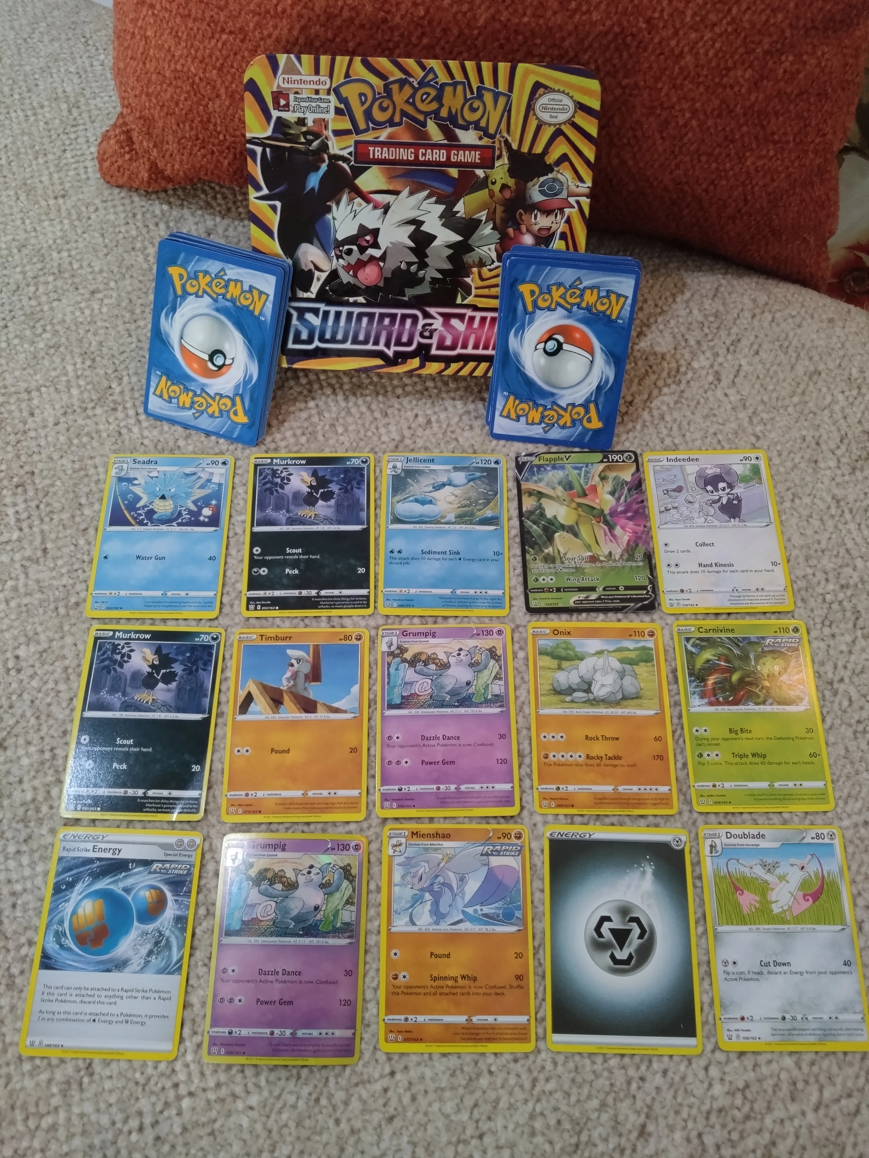 Pokemon Trading Card Game Lot - Sword & Shield Tin