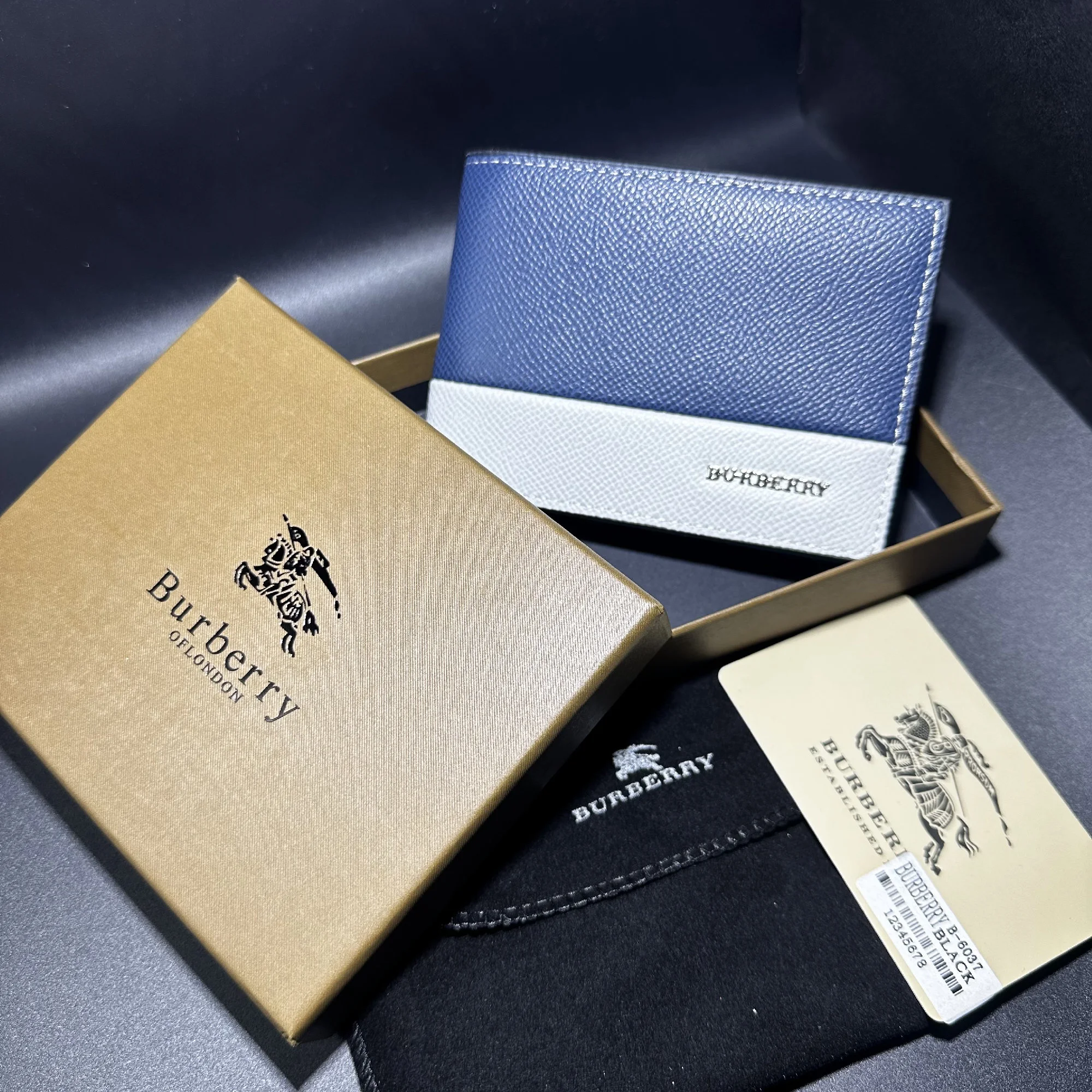 Portefeuille Burberry en Cuir Texturé