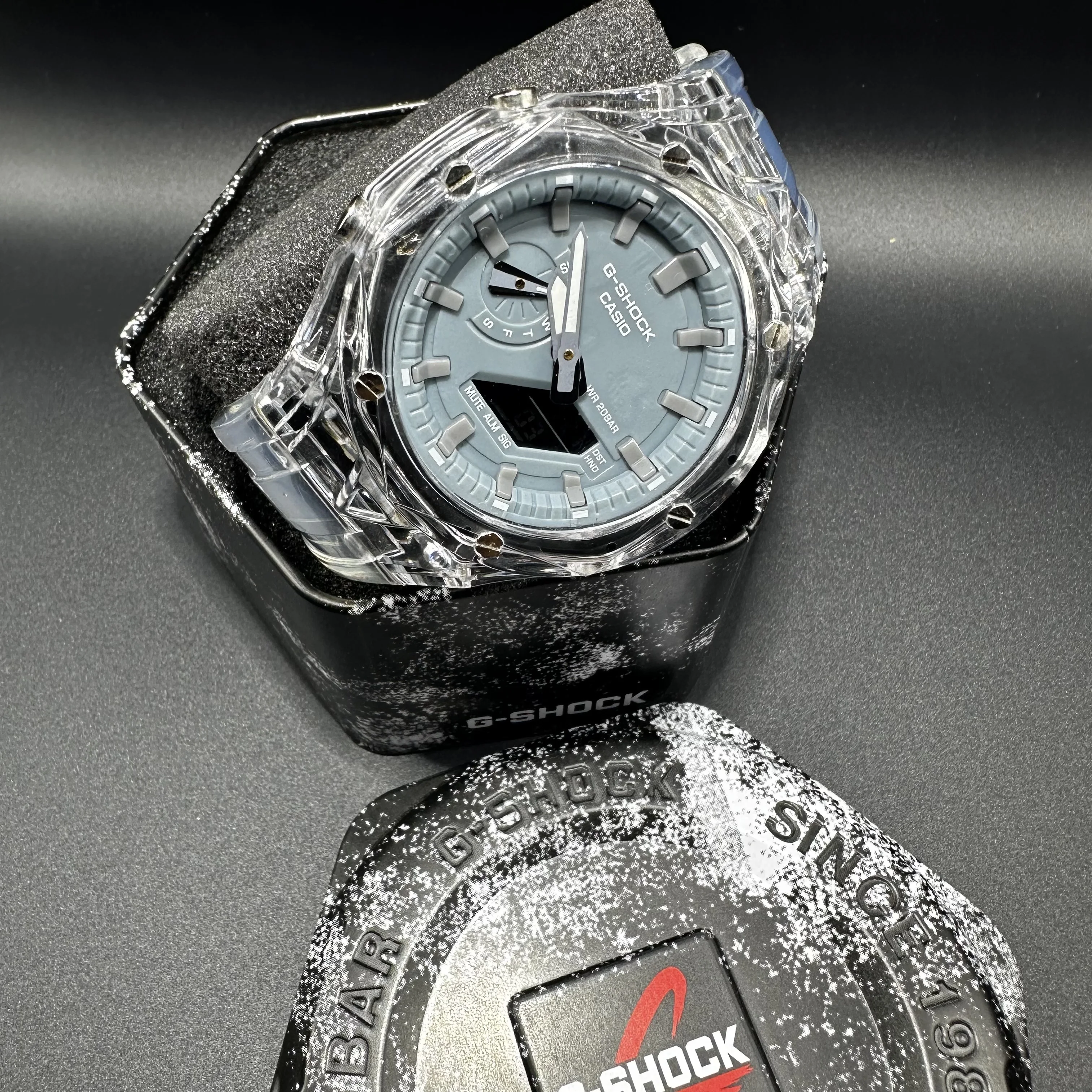 Casio G-Shock CasiOak Gris