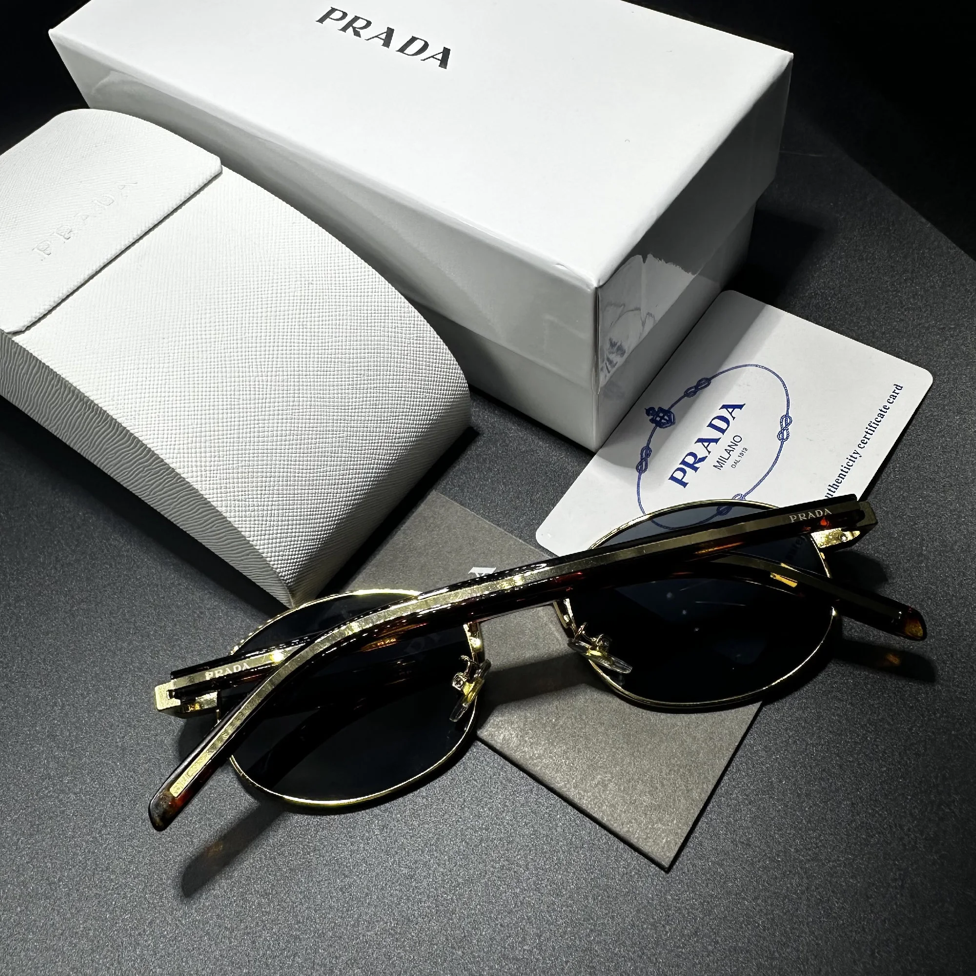 Lunettes Prada Milano