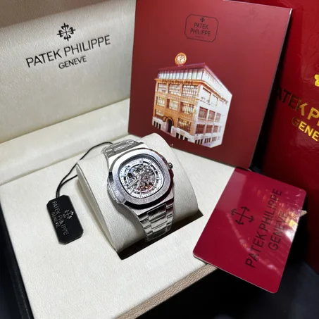 Patek Philippe Nautilus Automatique Blanc