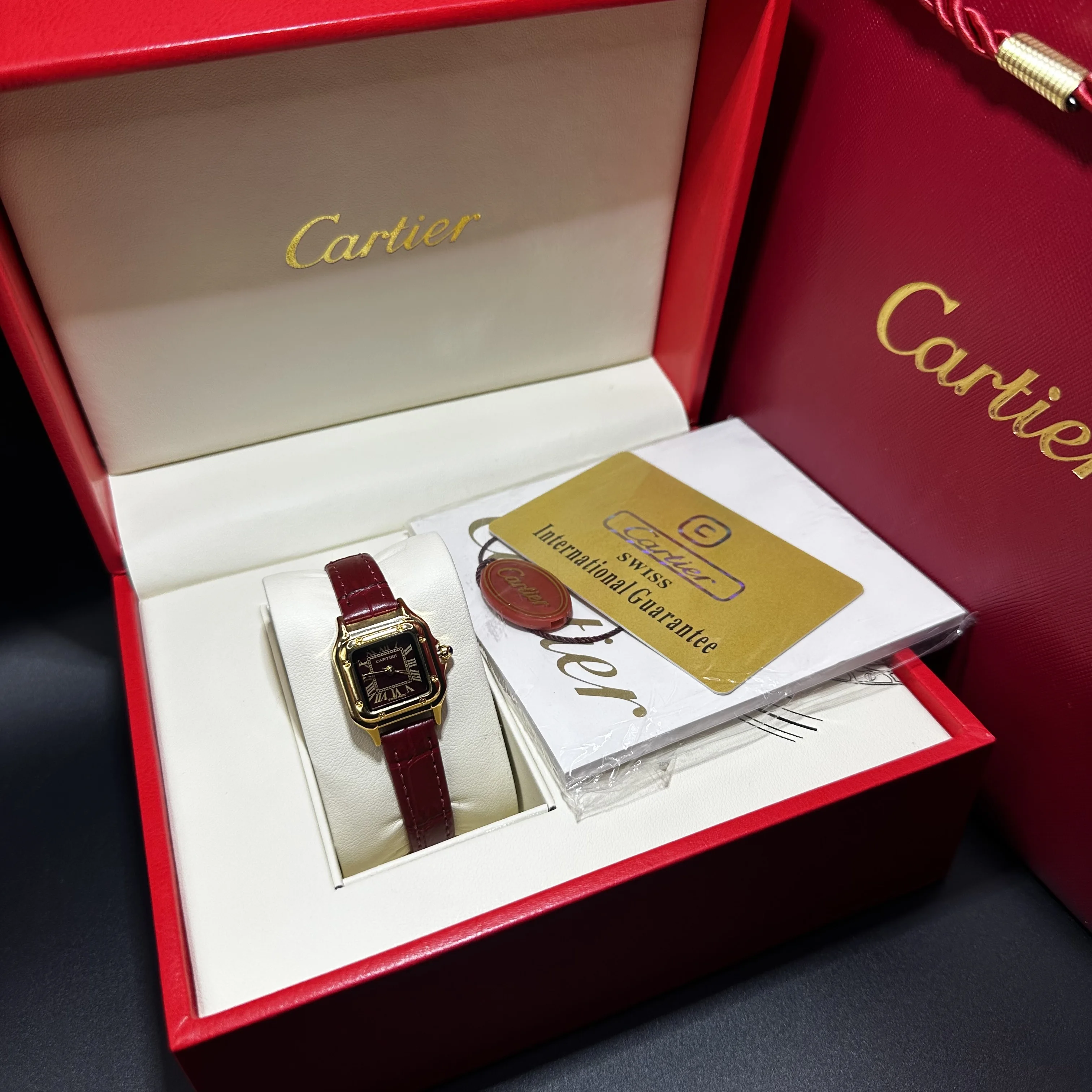 Cartier Panthere Cuir bordeaux