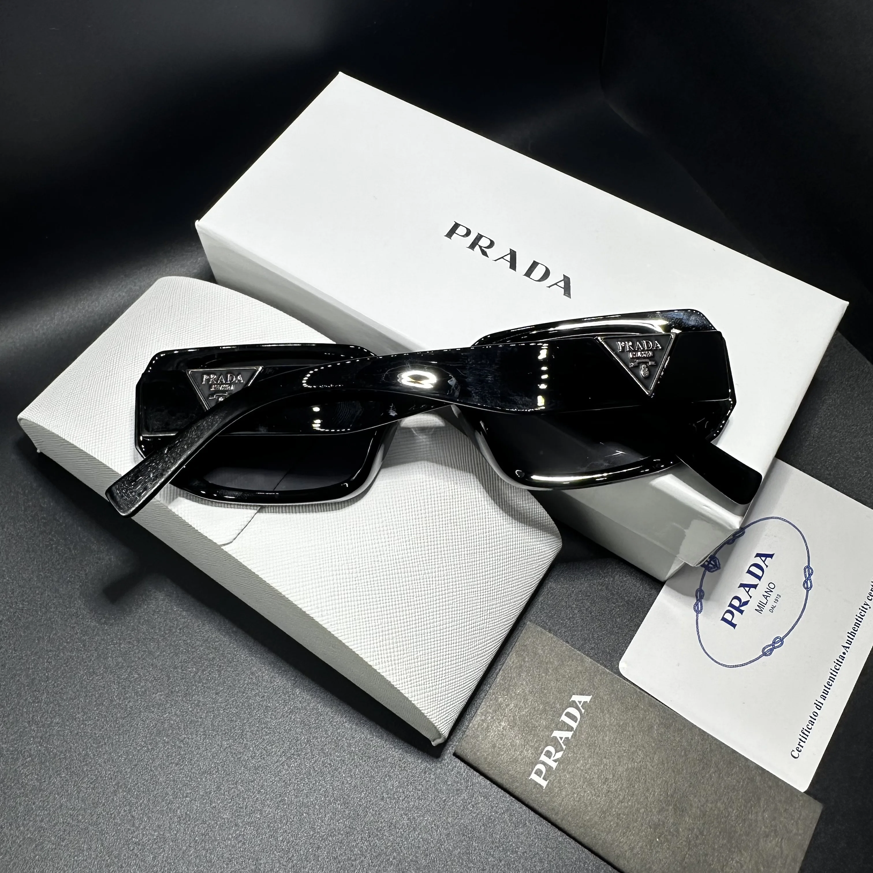 Lunettes Prada Milano