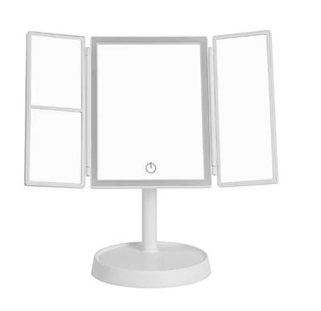 مرآة مع أضواء