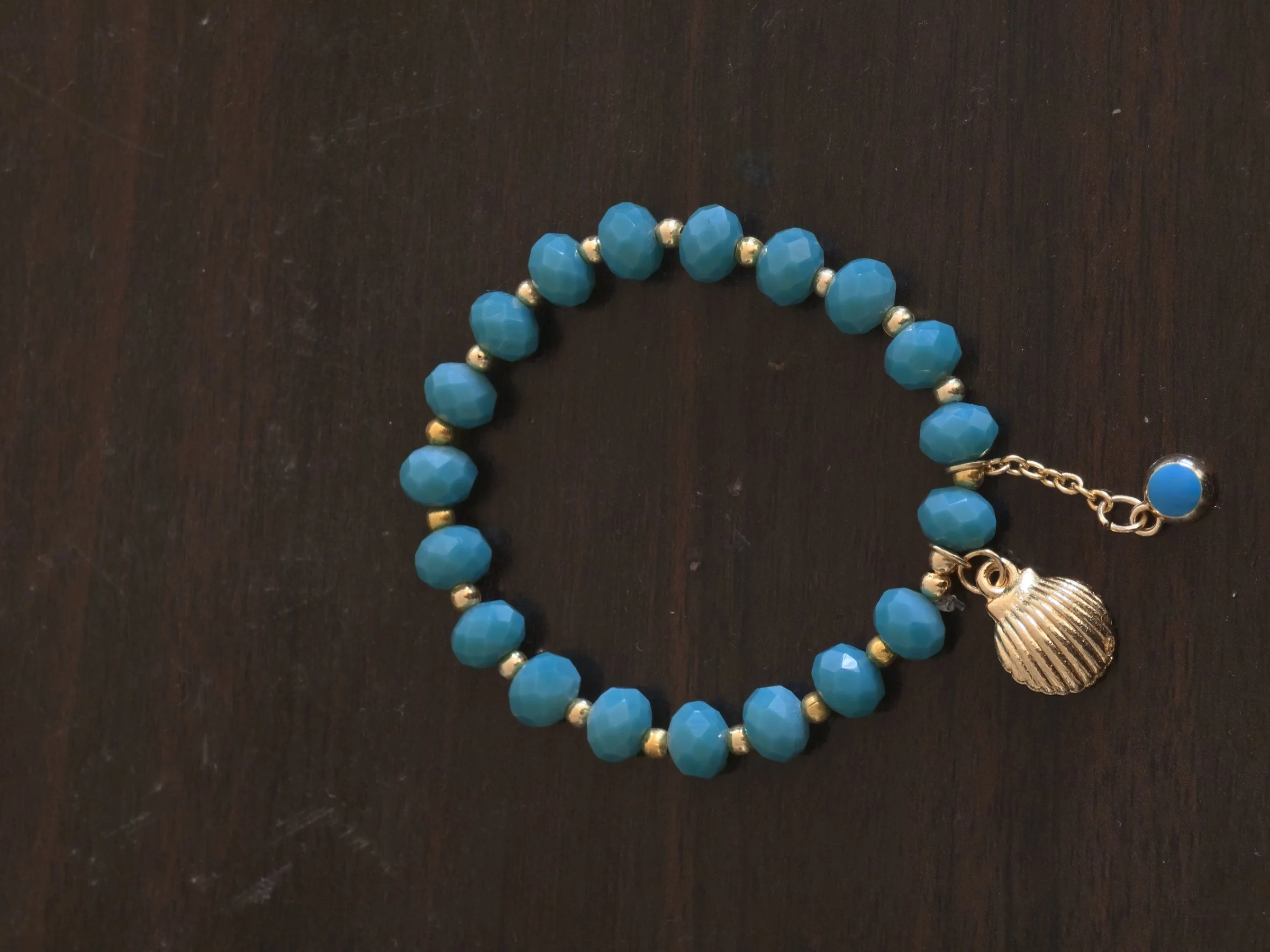 Shell bracelet, turquoise