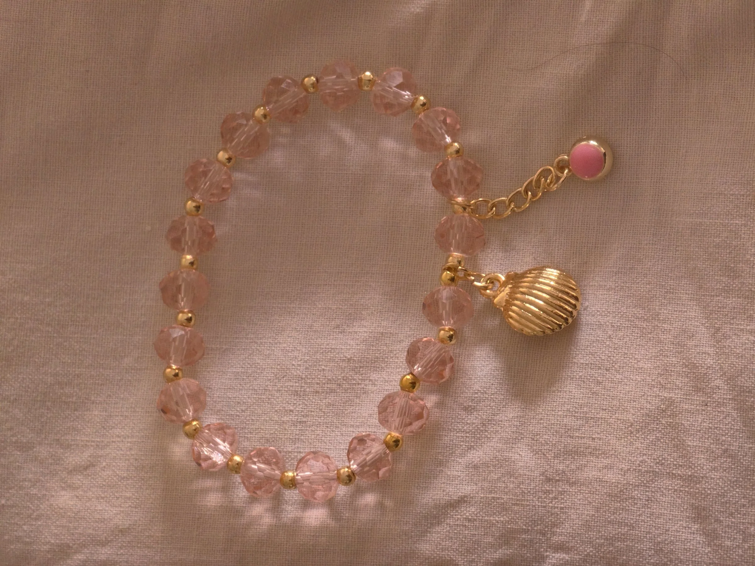 Shell bracelet, blush pink