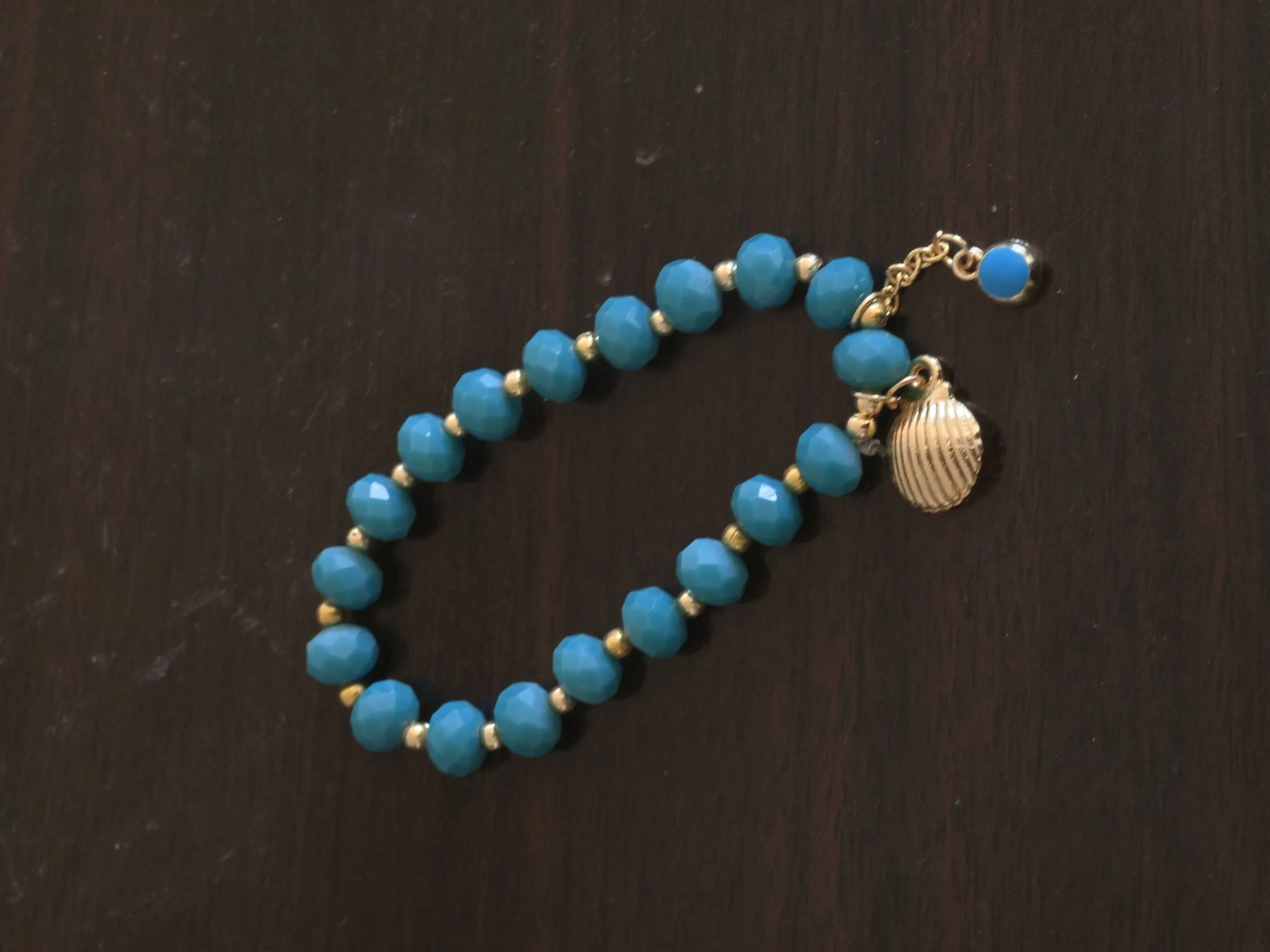 Shell bracelet, turquoise