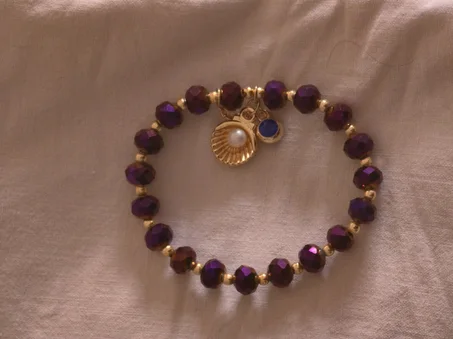 Shell bracelet, purple