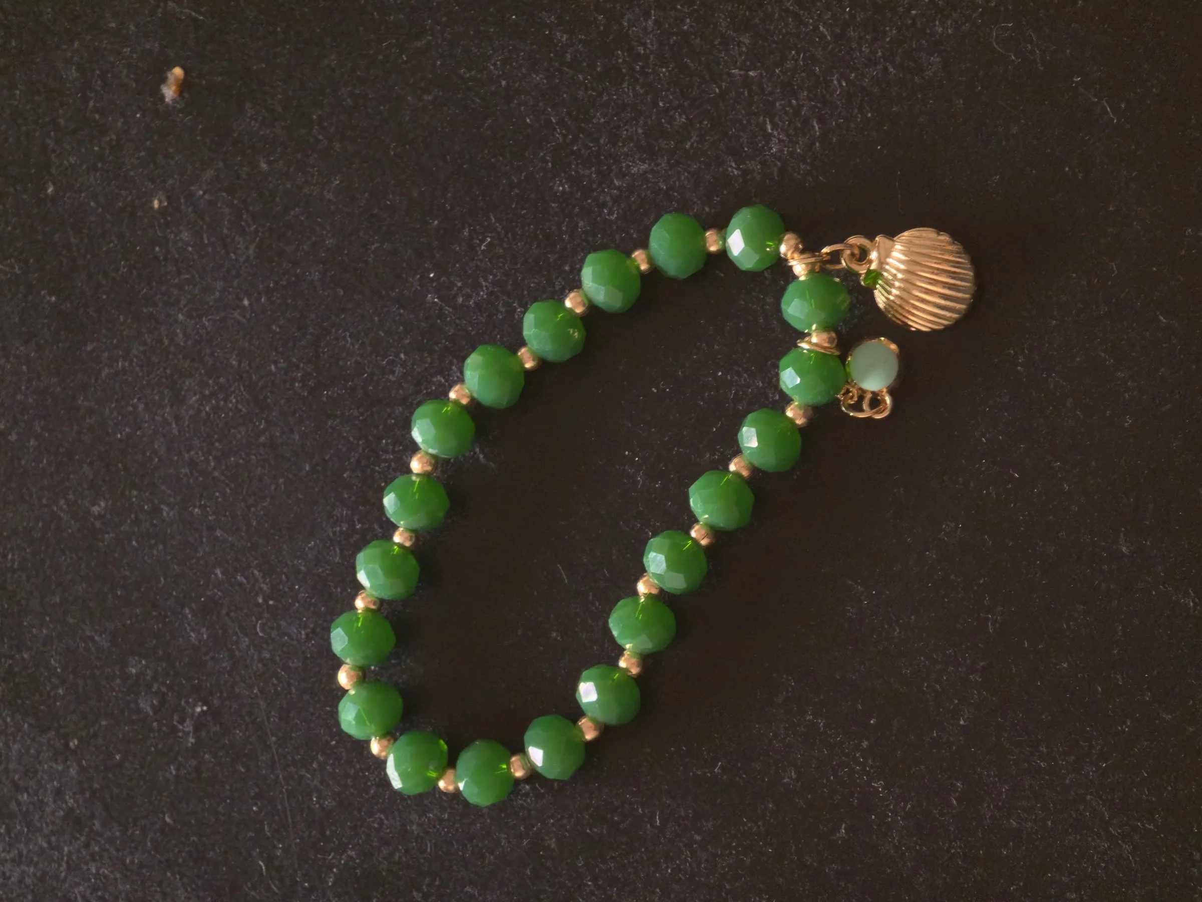 Shell bracelet, green