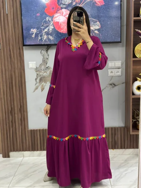 ✨ جلابة بالفرار والدونتيل – لمسة أنوثة وأناقة راقية ✨