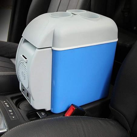 الثلاجة الصغيرة للسيارة