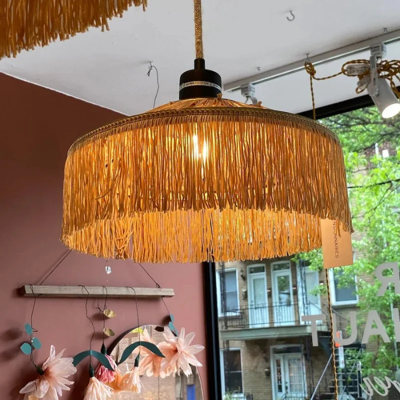 𝐒𝐮𝐬𝐩𝐞𝐧𝐬𝐢𝐨𝐧 𝐞𝐧 𝐫𝐚𝐩𝐡𝐢𝐚 à 𝐟𝐫𝐚𝐧𝐠𝐞𝐬 - 𝐃𝐨𝐫é