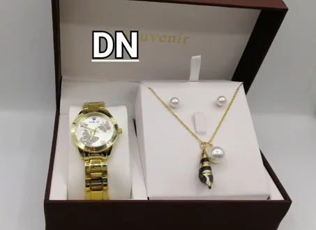 ساعة رولكس ذهبية