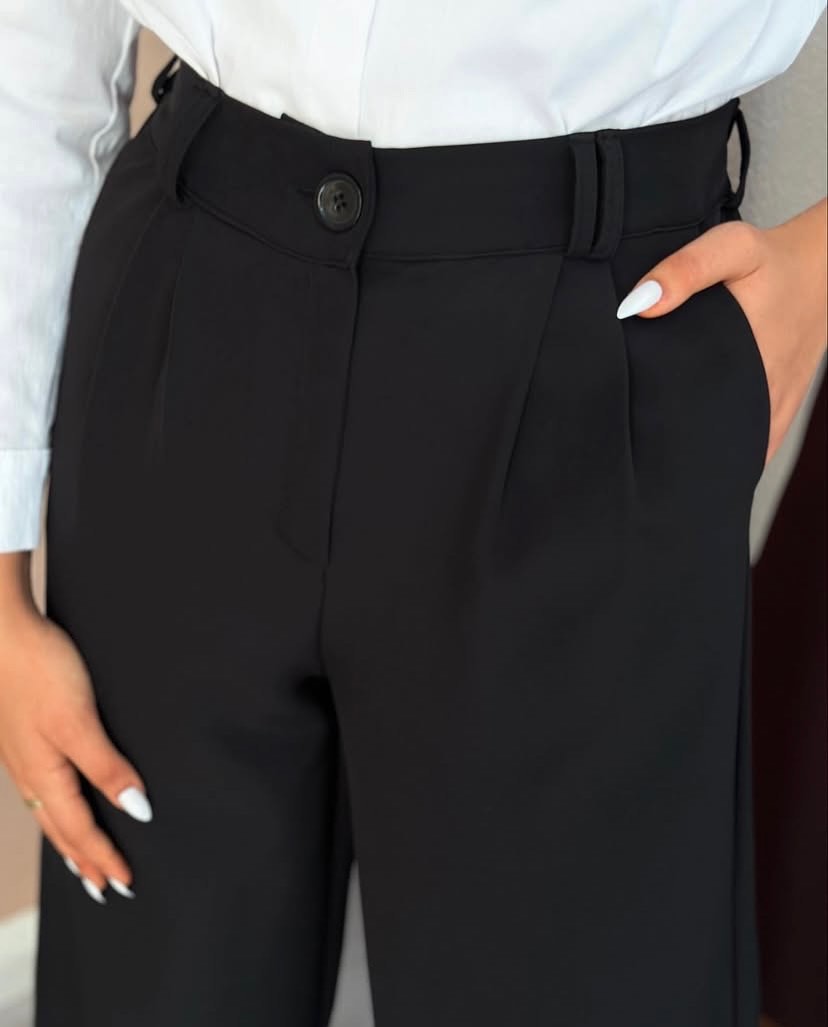 الأسود