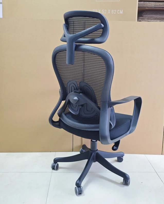 Chaise Vega - Confort Stellaire et Design Cosmique