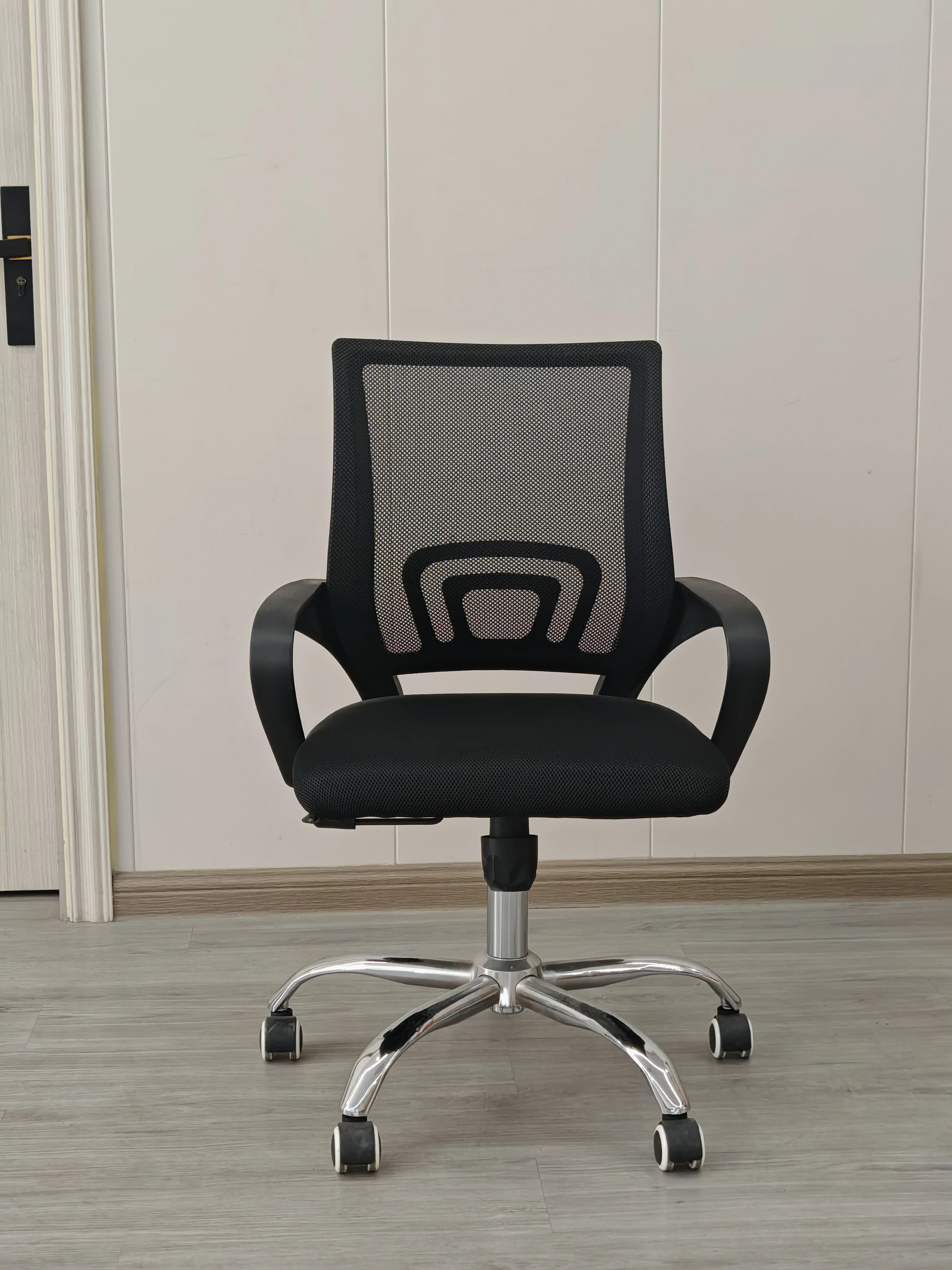 Chaise EcoComfort - Écologique, Confortable et Responsable