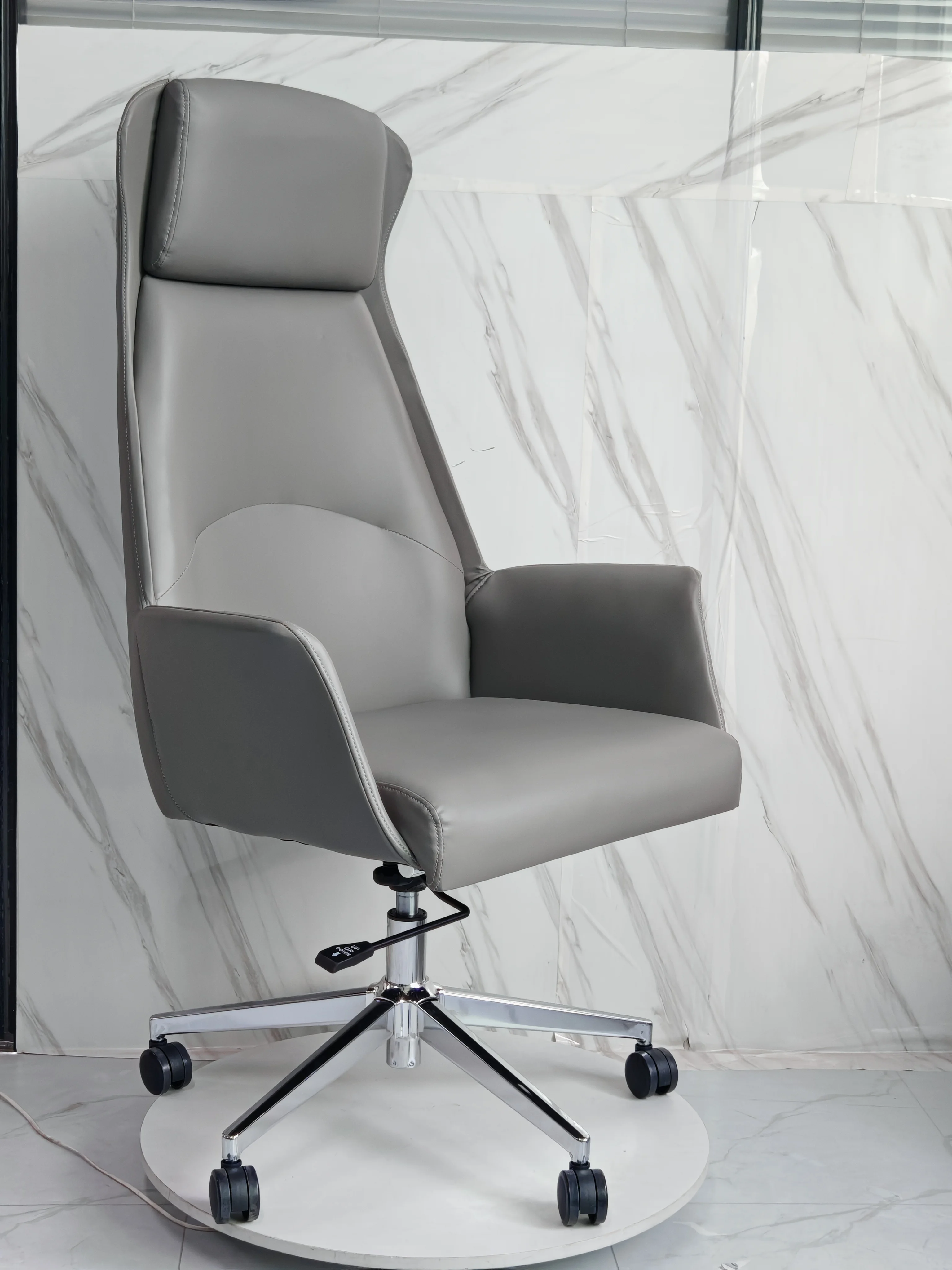 Chaise Prime P - Performance et Ergonomie Optimale
