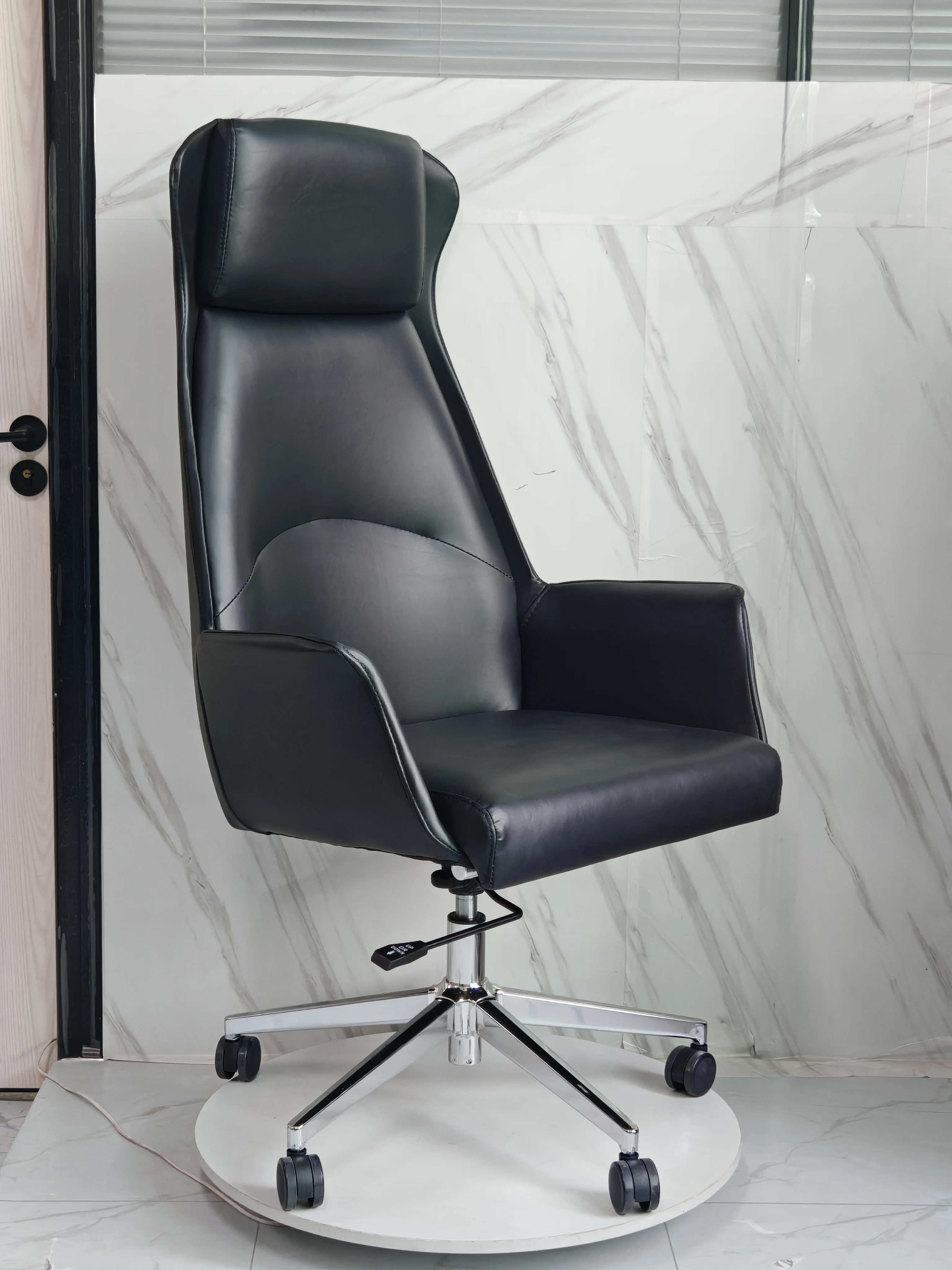 Chaise Prime P - Performance et Ergonomie Optimale