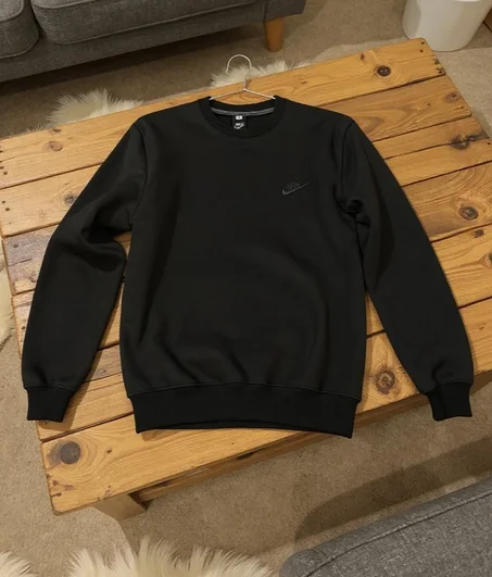 Sweatshirt Premium - الأناقة والراحة لي كتحتاجها كل نهار! ☁️✨