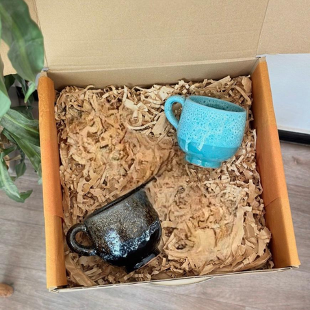 Verres turquoise, idéaux pour l'eau, le vin, le jus et les tisanes.