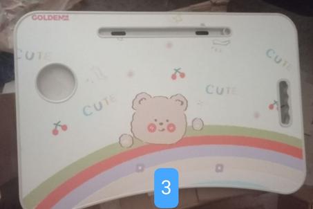 مكتب وطاولة الطفل