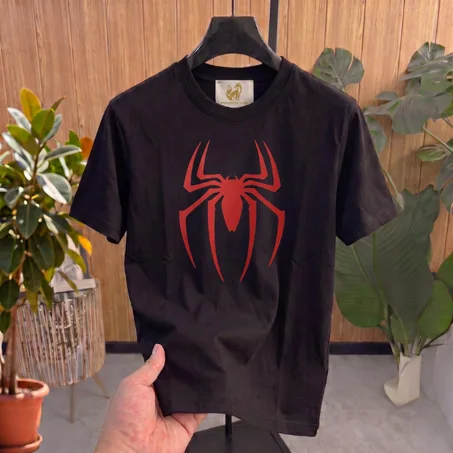 T-shirt spader