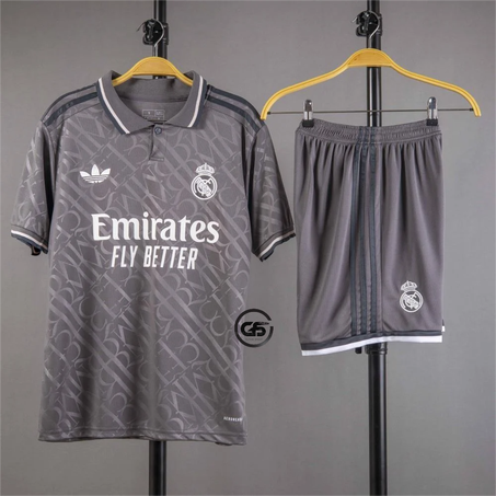 طقم ريال مدريد