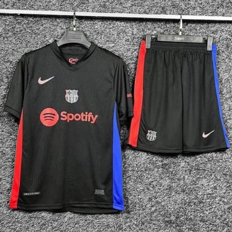 طقم برشلونة