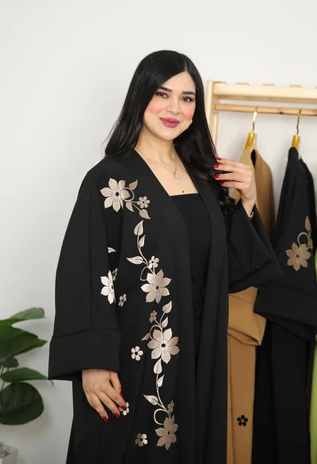 عباية "روزا" – أناقة ورفعة لكل مناسبات رمضان ✨