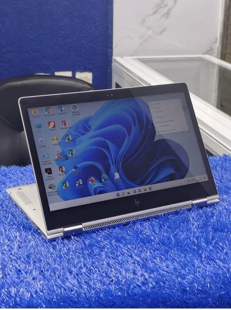 𝐇𝐏 ELITEBOOK 1030 G2/830 G6