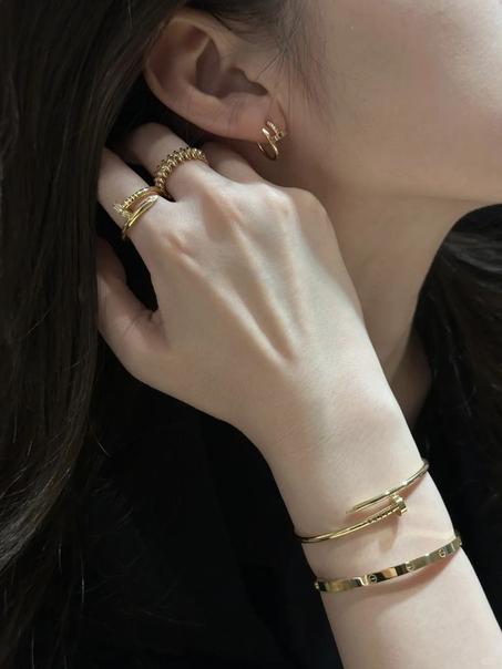 الازياء والاكسسوارات