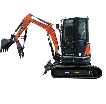 2.8 Ton, Kubota Diesel Engine Mini Excavator w/ Hydraulic Thumb | CFG-35UF