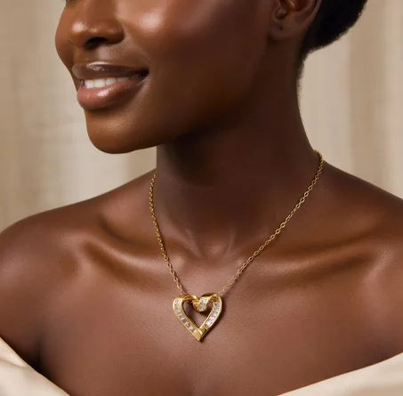 Collier Prestige Cœur Diamanté pour Femme - Chaîne en Acier Inoxydable de Qualité Bijouterie