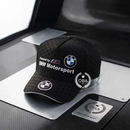 Découvrez les casquettes  BMW sur la boutique BMW Lifestyle, 2026