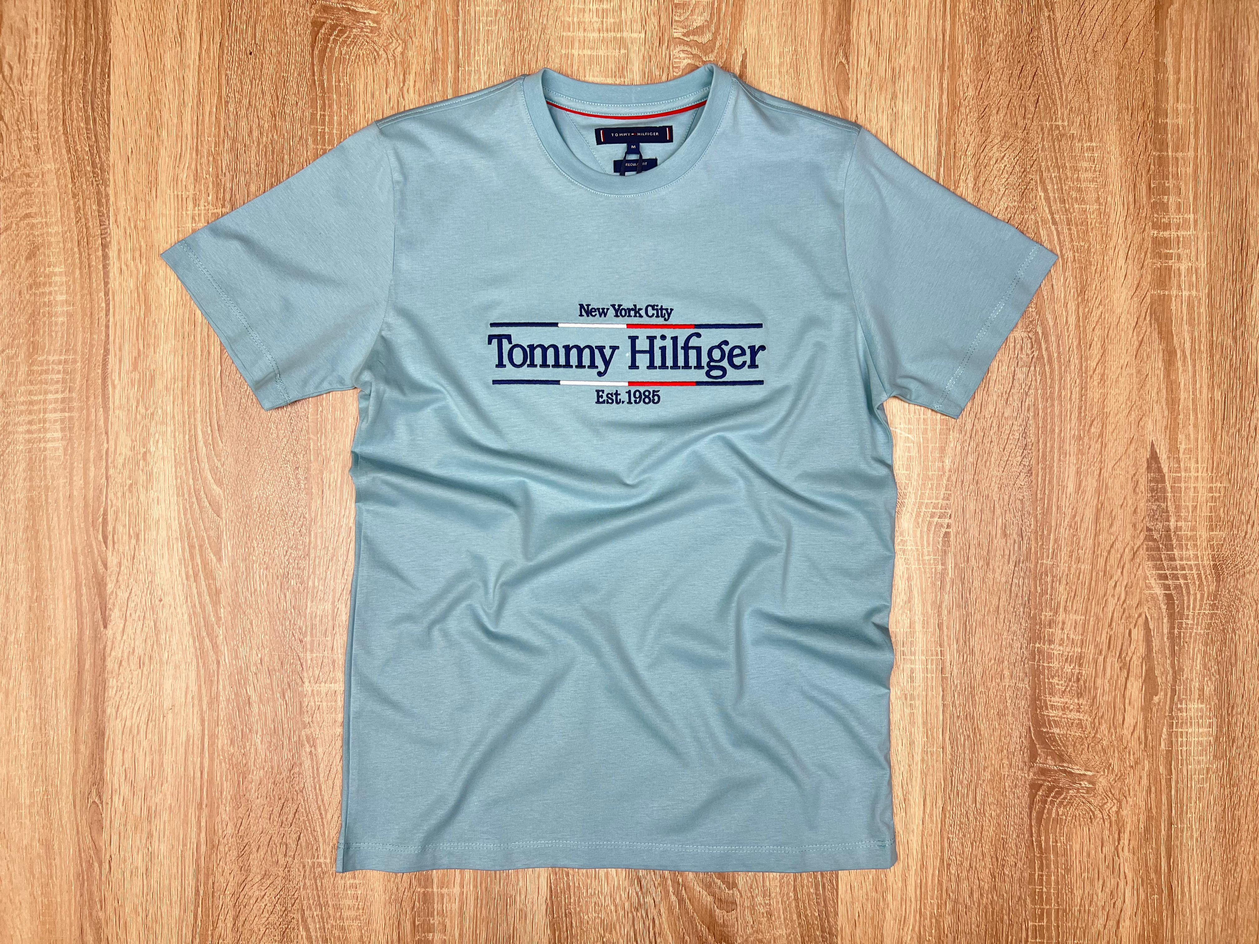 T-SHIRT TOMMY EST 1985 VERT CLAIR