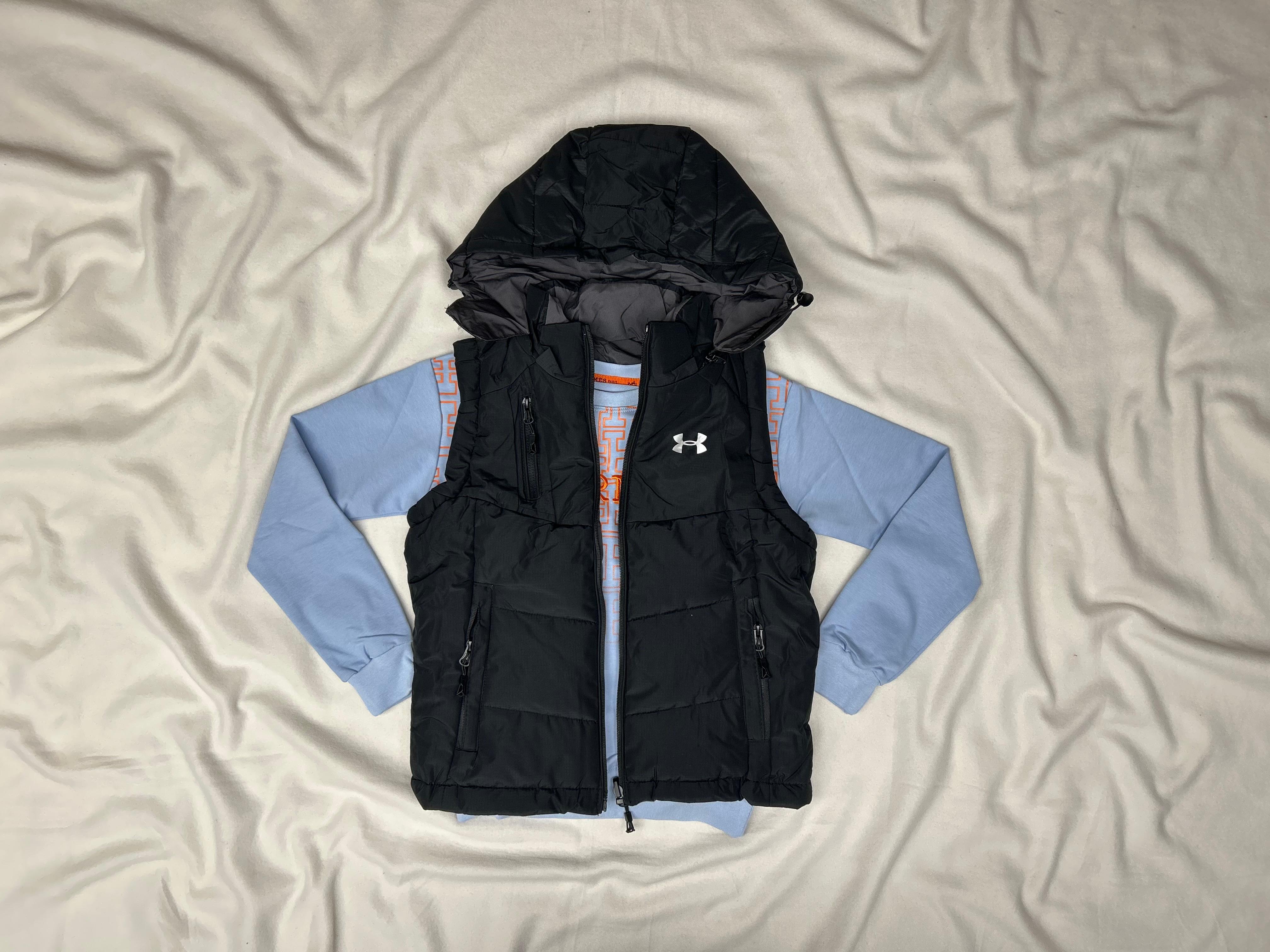 ENSEMBLE  SWEET ET GILET AVEC POCHE  UNDER NOIR-BLEU CIEL