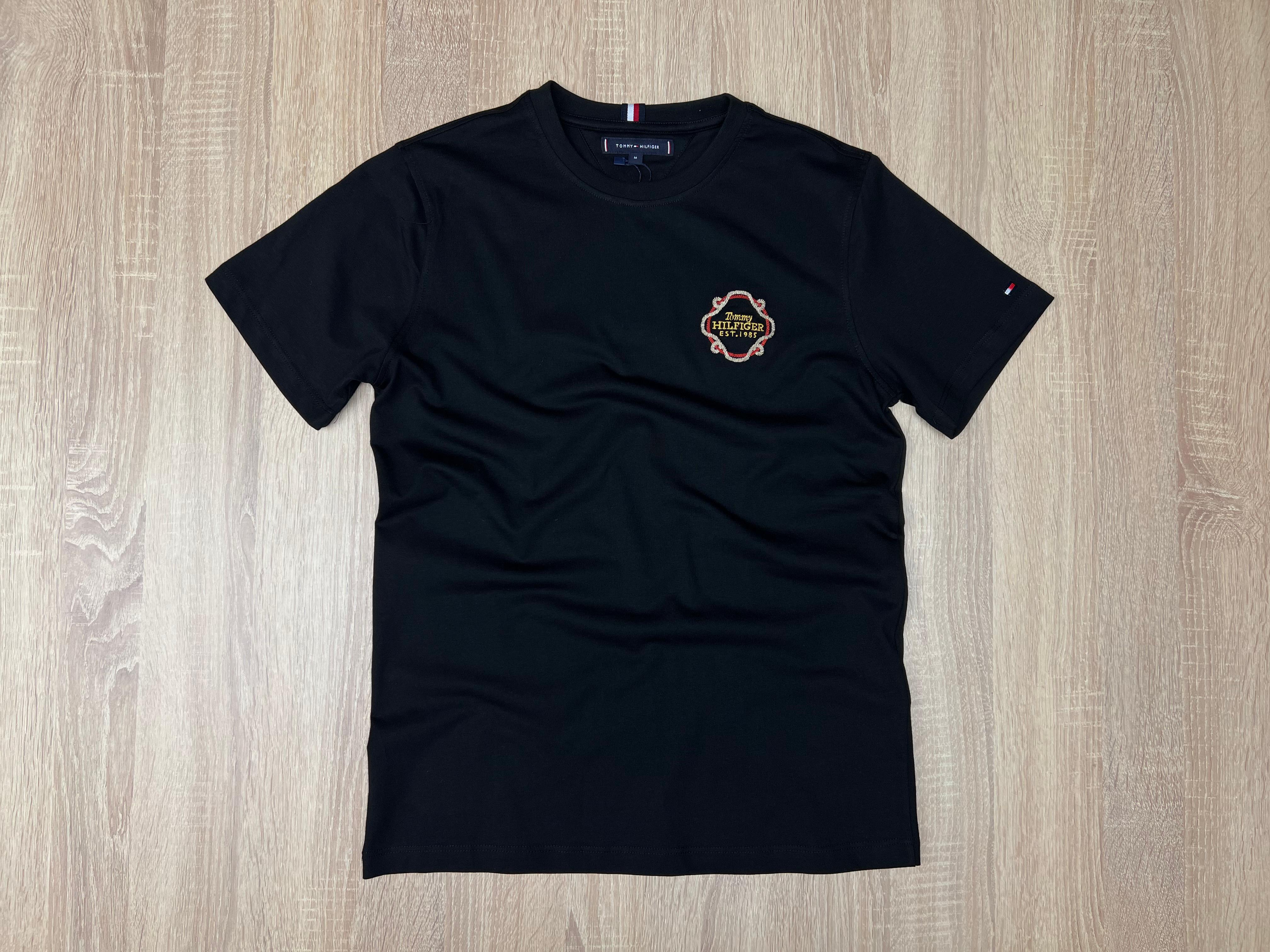 T-SHIRT TOMMY HILFIGER EST 1985 NOIR