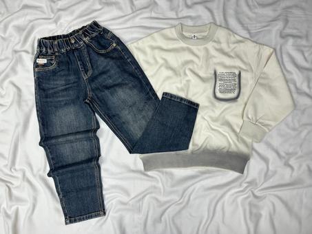ENSEMBLE ENFANT AVEC POCHE OVERSIZE BLANC CASSE