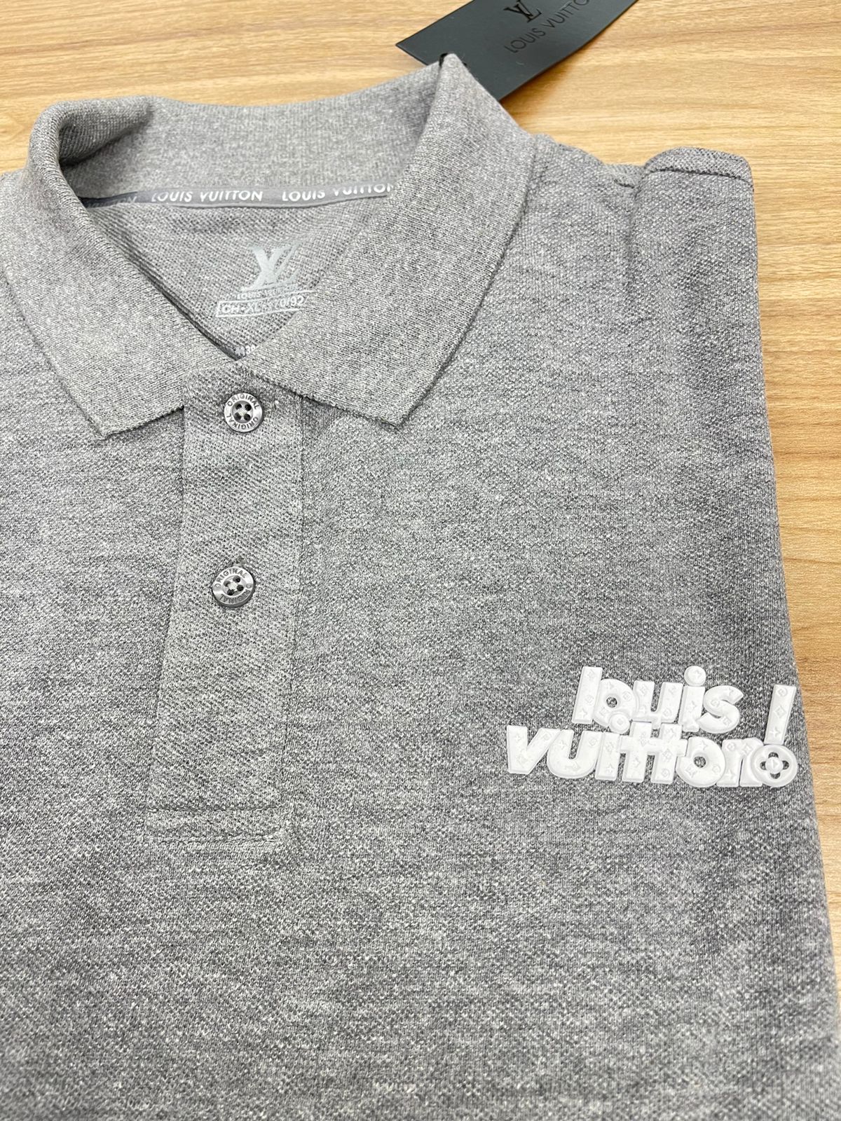 Polo Louis Vuitton Gris