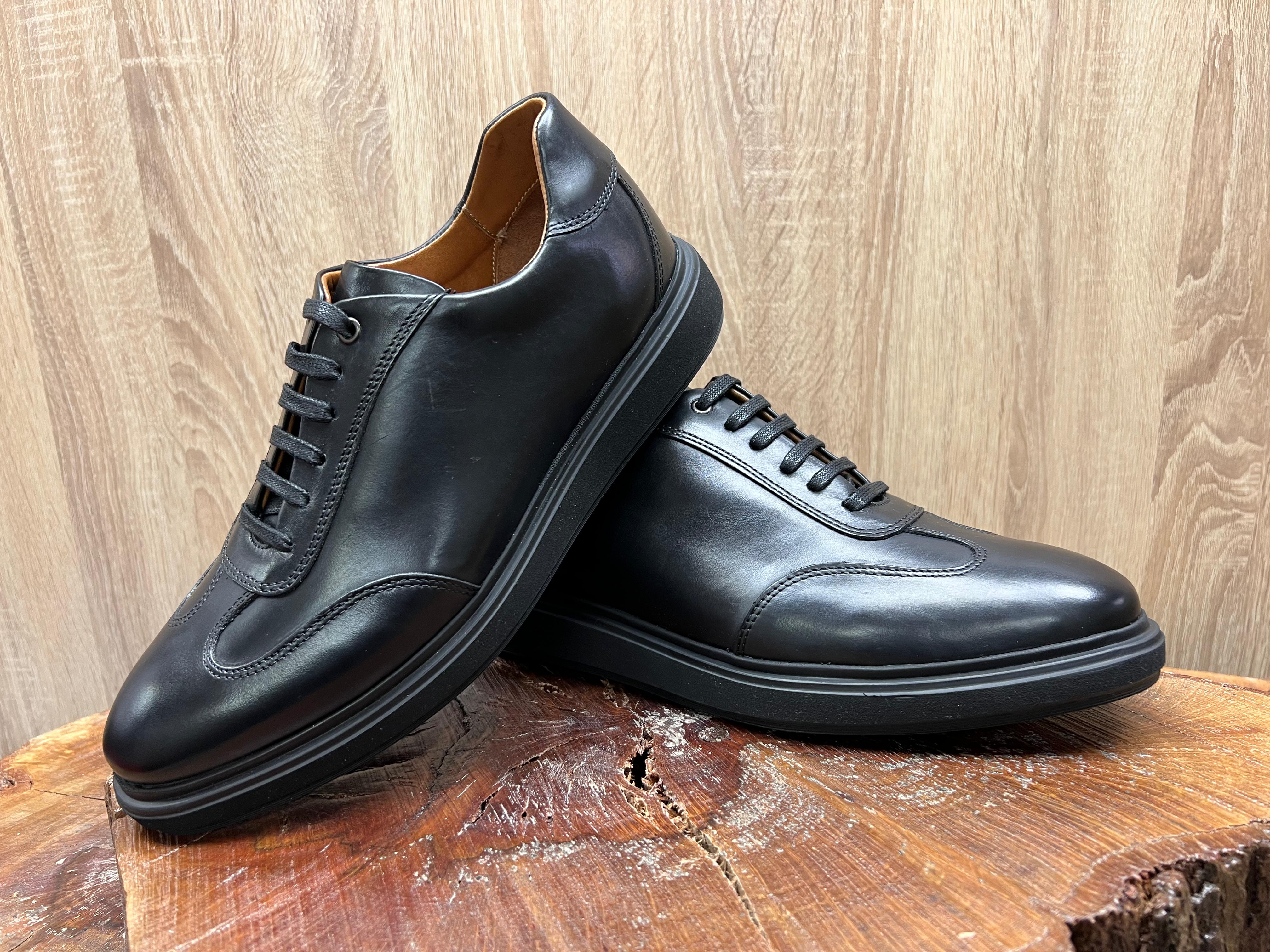 Chaussure en cuir semelle Extra Light Noire