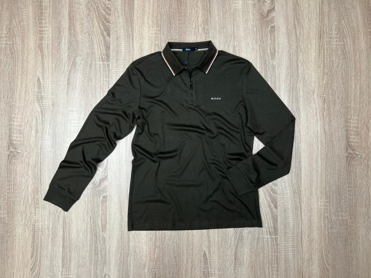 POLO BOSS AVEC ZIPP VERT MILITAIRE