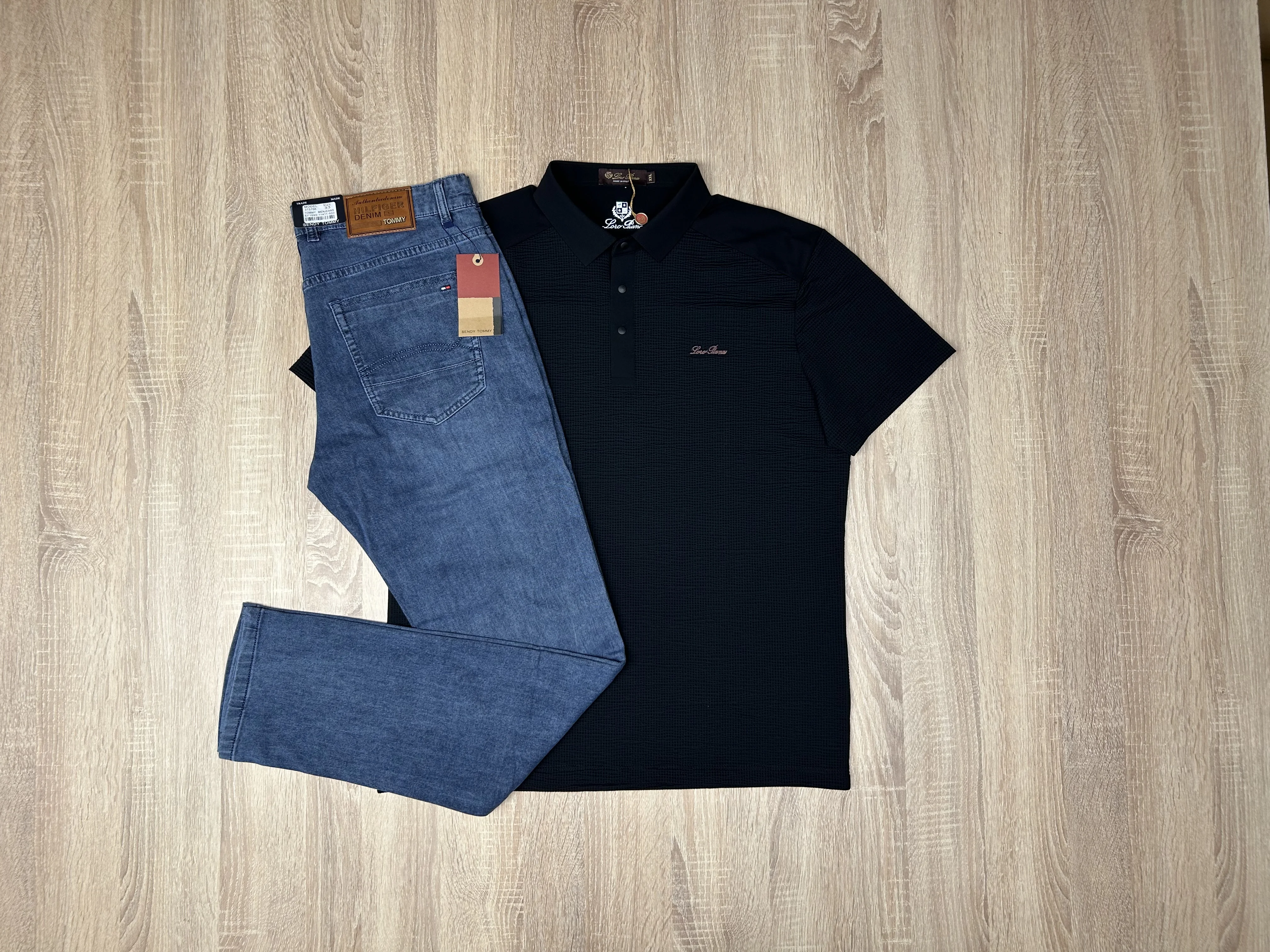 ENSEMBLE POLO NOIR-JEANS
