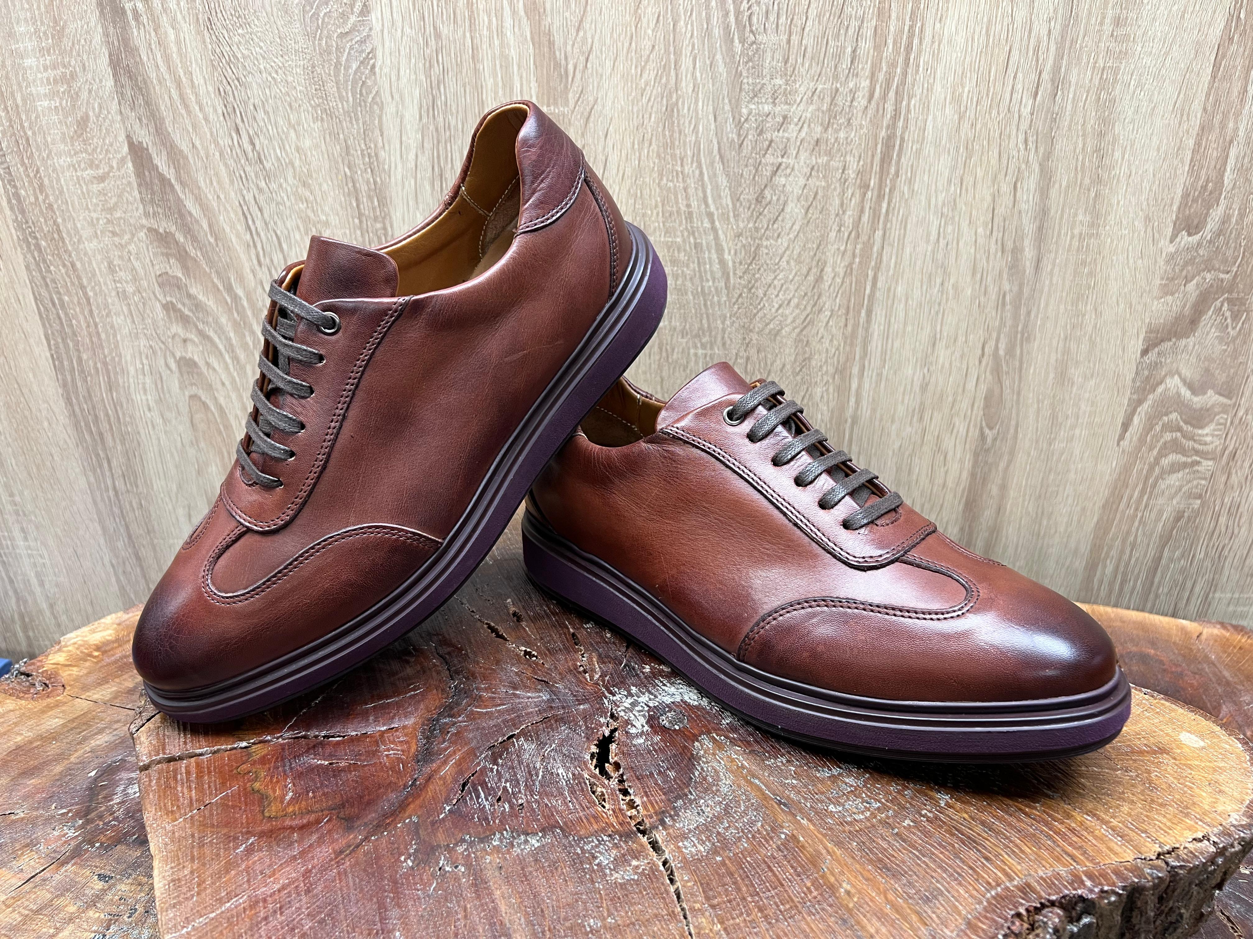 Chaussure en cuir semelle Extra Light Tabac