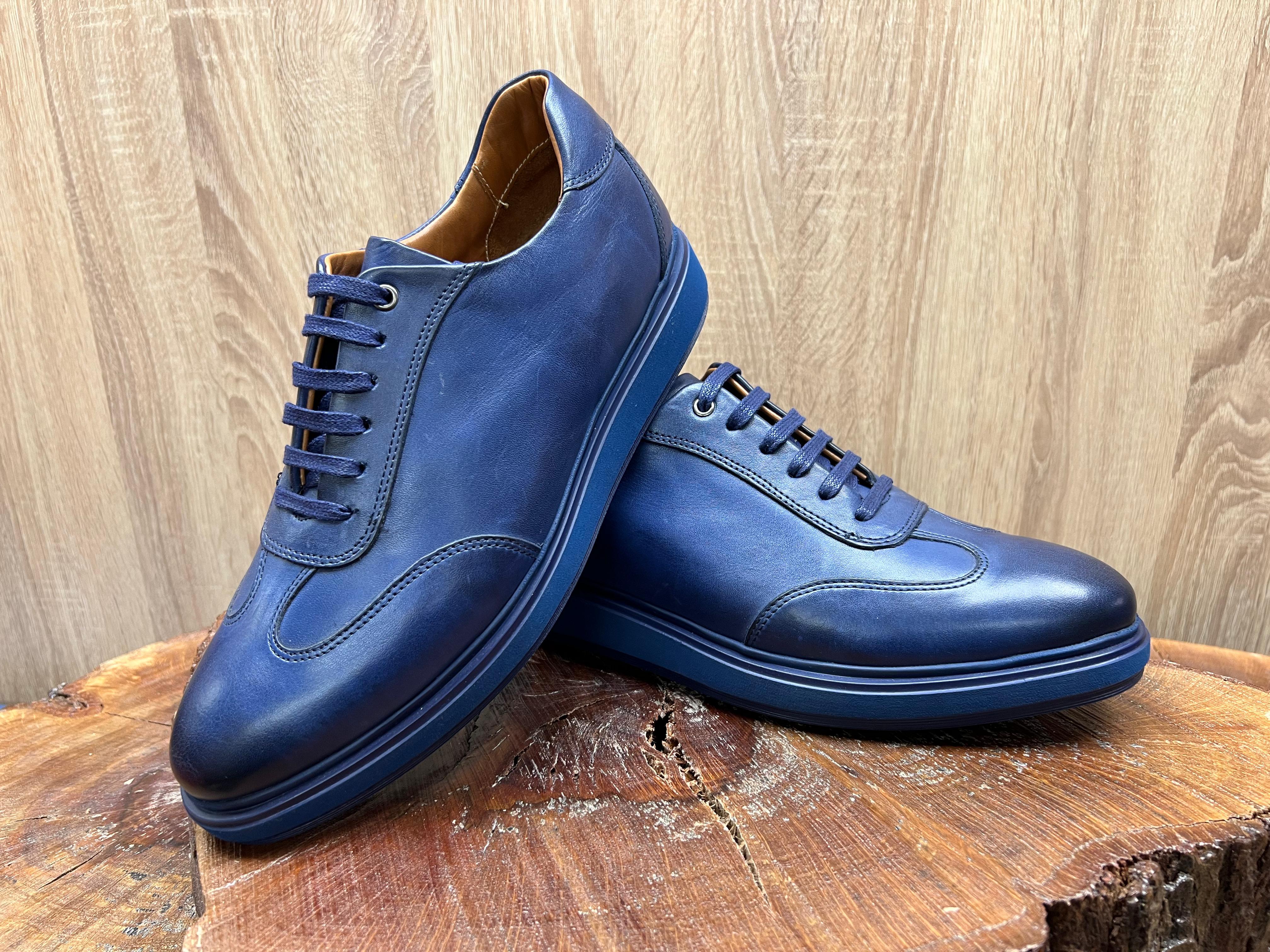 Chaussure en cuir semelle Extra Light Bleu