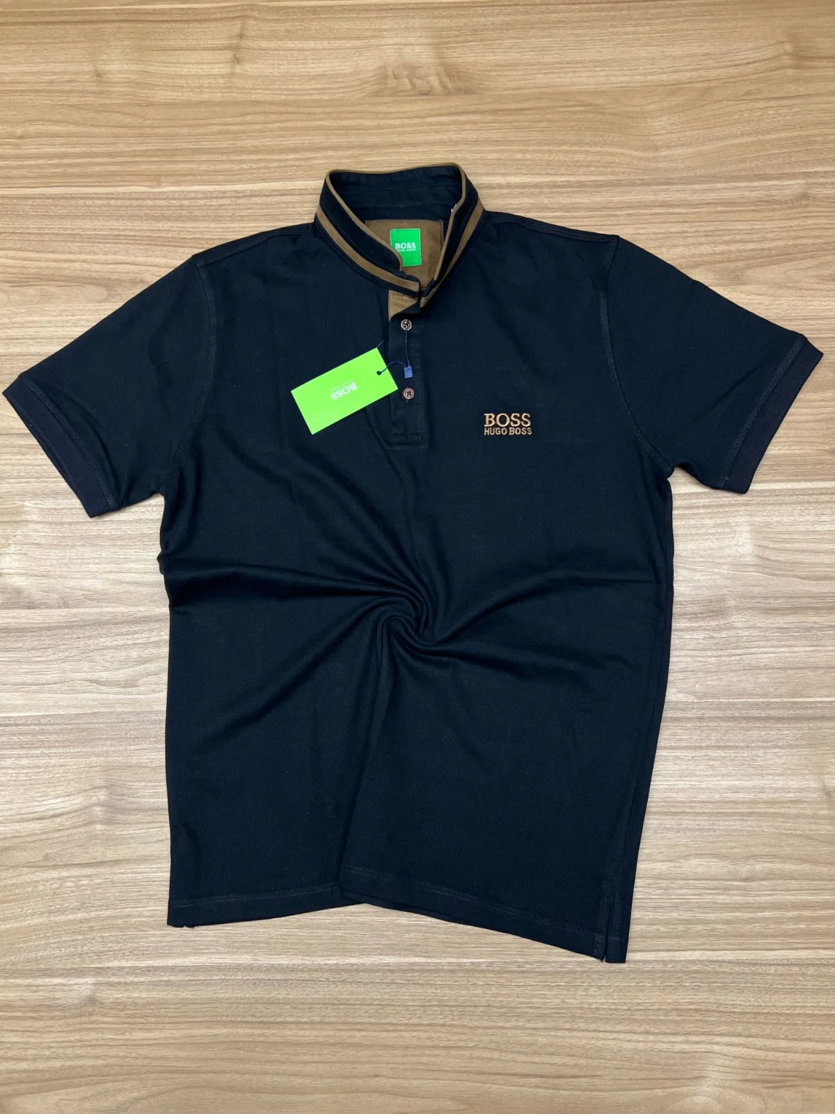T-shirt HUGO BOSS Col Rond Basique - Taille M - Noir - 95% Coton - Occasion Très Bon état (comme Neuf)
