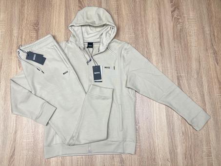 SURVETE BOSS AVEC CAPUCHE BEIGE