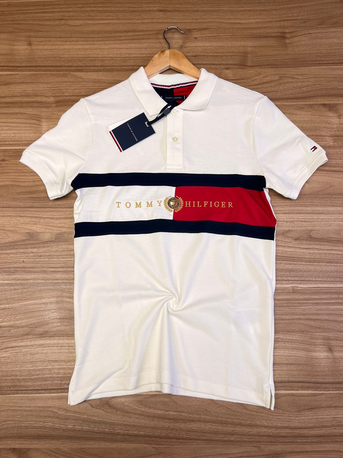 POLO DEMI MANCHE TOMMY DRAPEAU BLANC CASSE