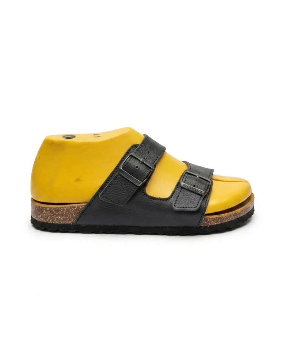 Sandales ortho en cuir noir grainé 0021
